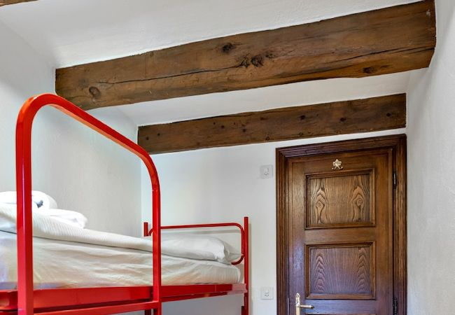 Appartamento a Celerina/Schlarigna - Chesa Laura one bedroom - Celerina Appartamento a Celerina/Schlarigna - Chesa Laura one bedroom - Celerina