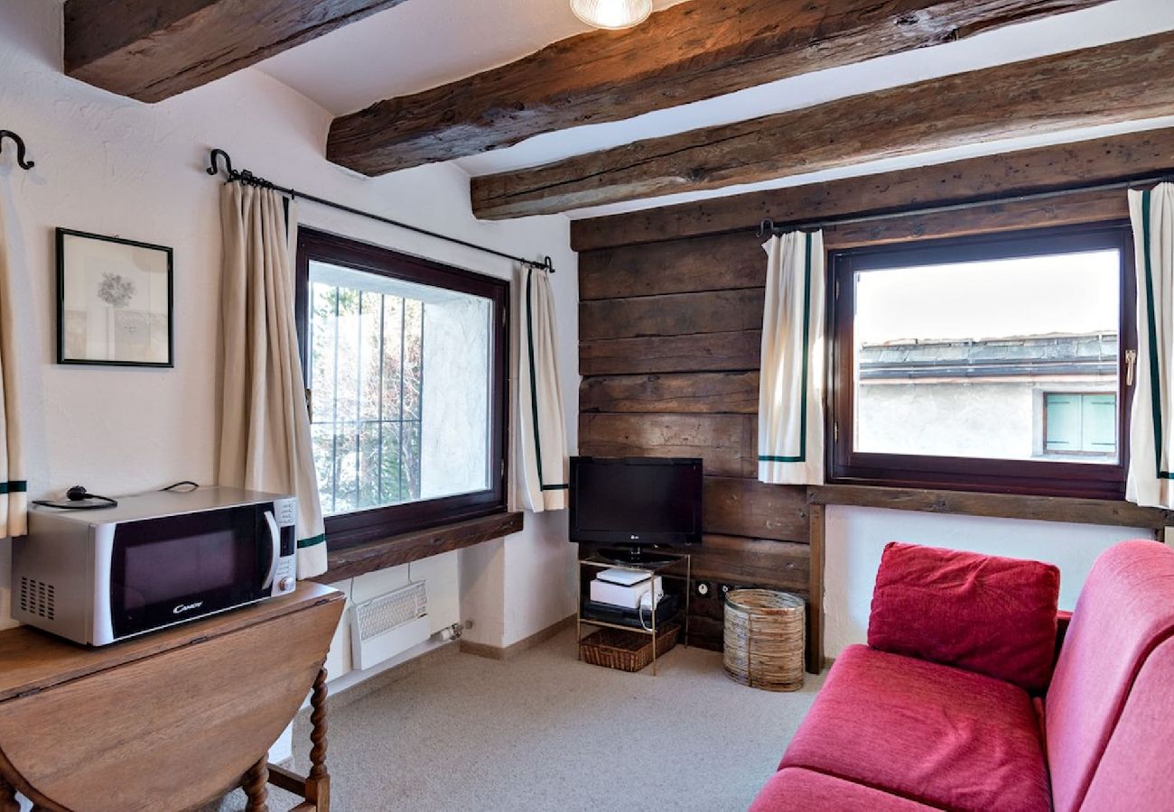 Appartamento a Celerina/Schlarigna - Chesa Laura one bedroom - Celerina Appartamento a Celerina/Schlarigna - Chesa Laura one bedroom - Celerina