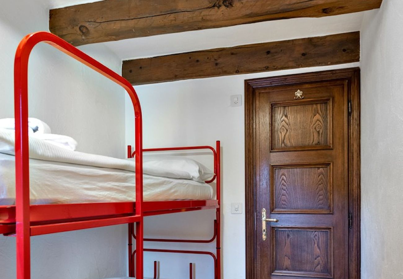 Appartamento a Celerina/Schlarigna - Chesa Laura one bedroom - Celerina Appartamento a Celerina/Schlarigna - Chesa Laura one bedroom - Celerina