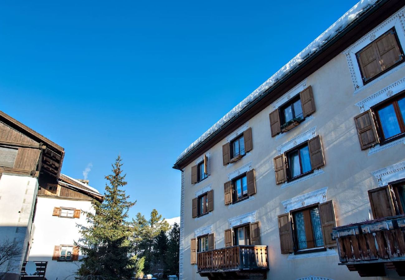 Appartamento a Celerina/Schlarigna - Chesa Centrum 2 pax - Celerina Appartamento a Celerina/Schlarigna - Chesa Centrum 2 pax - Celerina