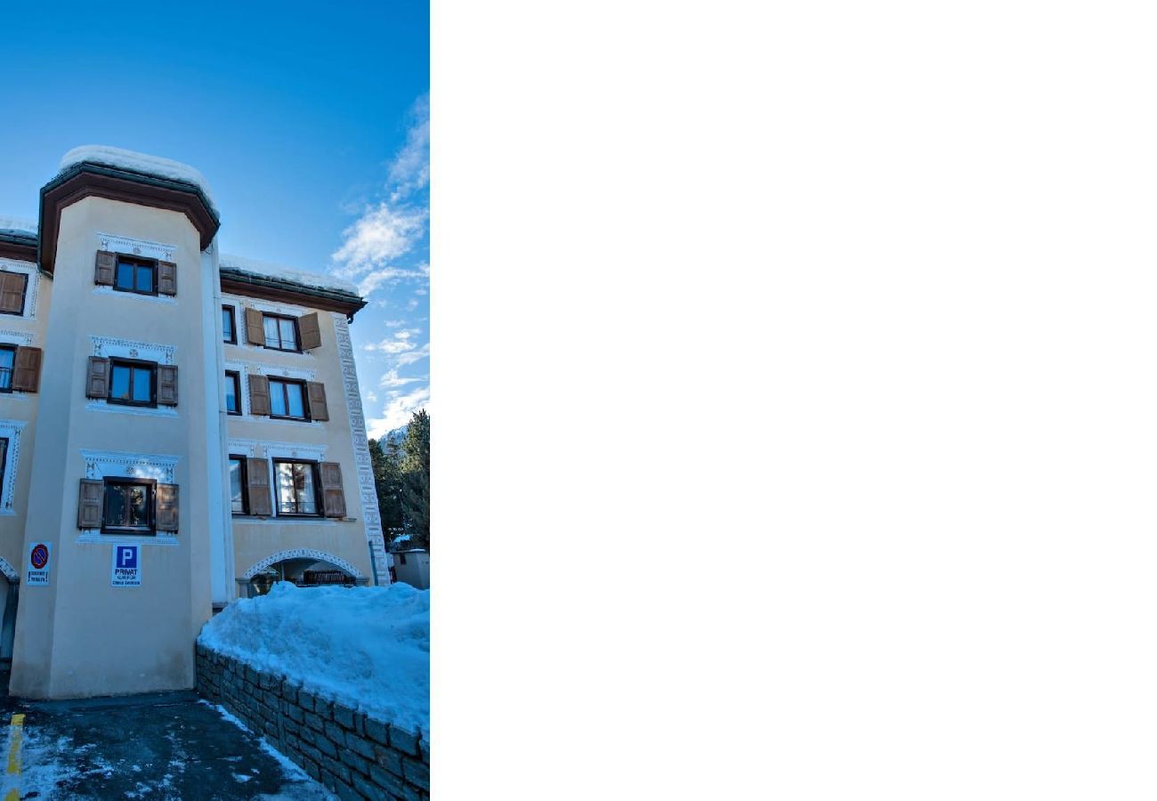 Appartamento a Celerina/Schlarigna - Chesa Centrum 2 pax - Celerina Appartamento a Celerina/Schlarigna - Chesa Centrum 2 pax - Celerina