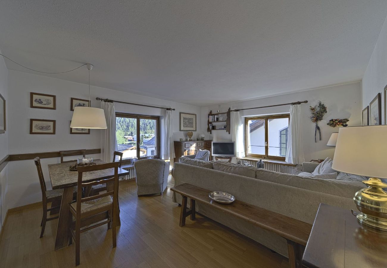 Appartamento a Celerina/Schlarigna - Chesa Centrum 2 pax - Celerina Appartamento a Celerina/Schlarigna - Chesa Centrum 2 pax - Celerina
