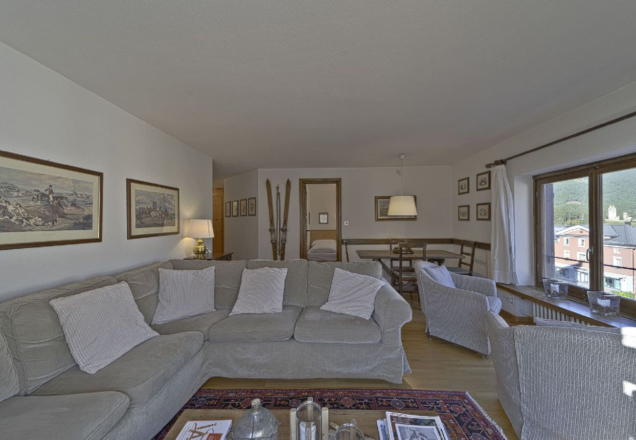 Appartamento a Celerina/Schlarigna - Chesa Centrum 2 pax - Celerina Appartamento a Celerina/Schlarigna - Chesa Centrum 2 pax - Celerina