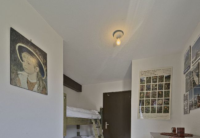 Appartamento a Celerina/Schlarigna - Chesa Gordona 1  Attic - Celerina Appartamento a Celerina/Schlarigna - Chesa Gordona 1  Attic - Celerina