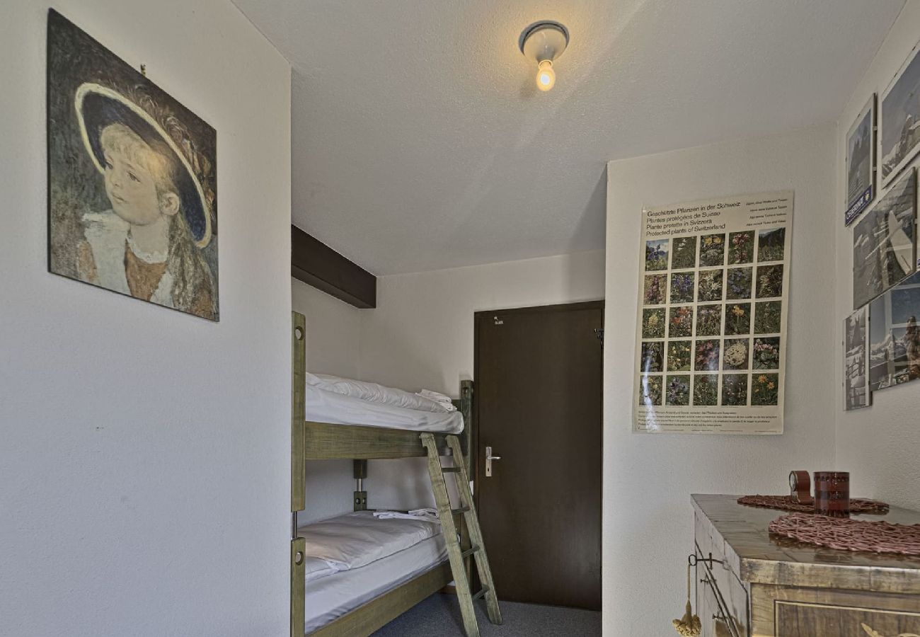 Appartamento a Celerina/Schlarigna - Chesa Gordona 1  Attic - Celerina Appartamento a Celerina/Schlarigna - Chesa Gordona 1  Attic - Celerina