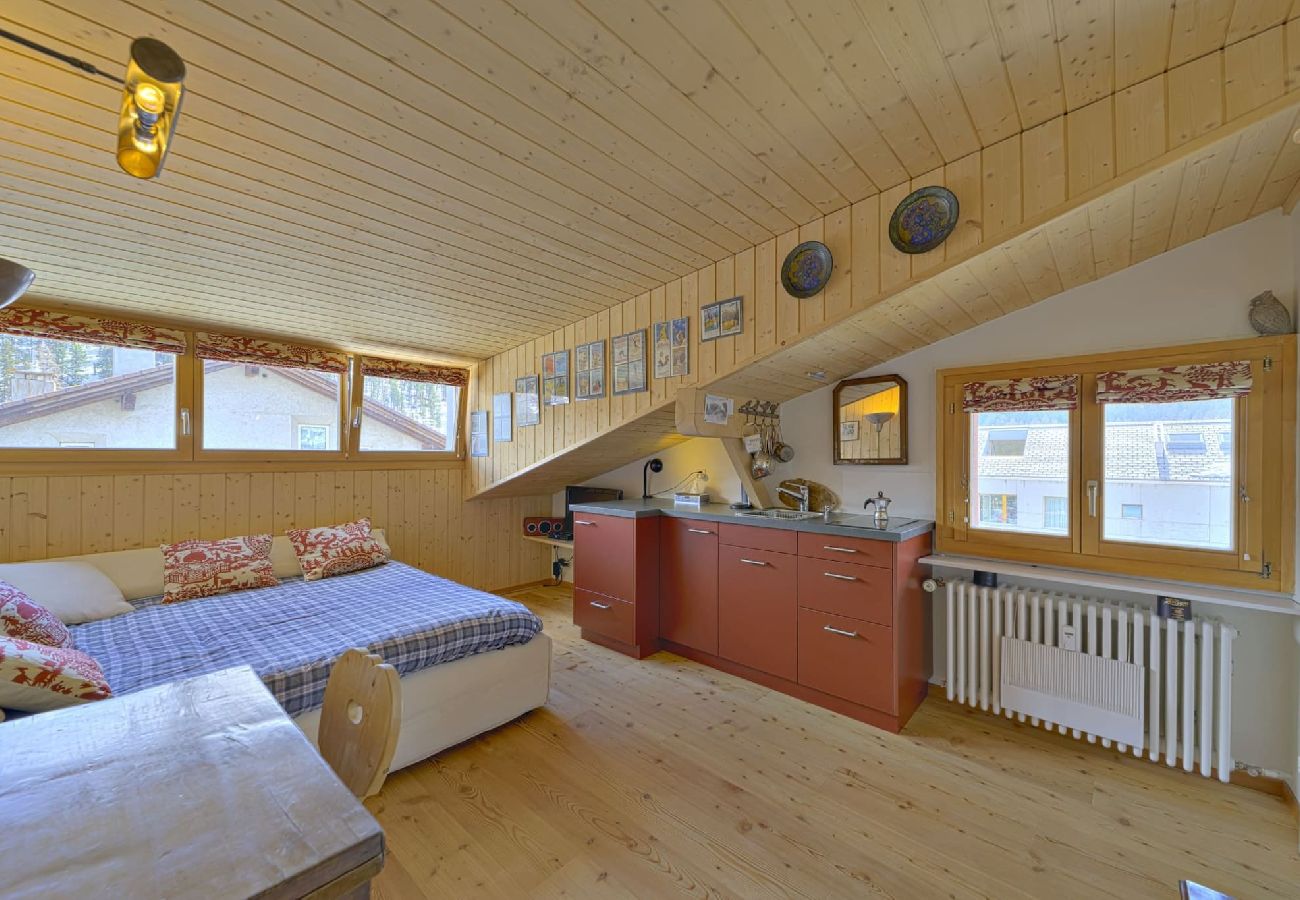 Studio a Celerina/Schlarigna - Chesa Charots Attic  - Celerina Studio a Celerina/Schlarigna - Chesa Charots Attic  - Celerina