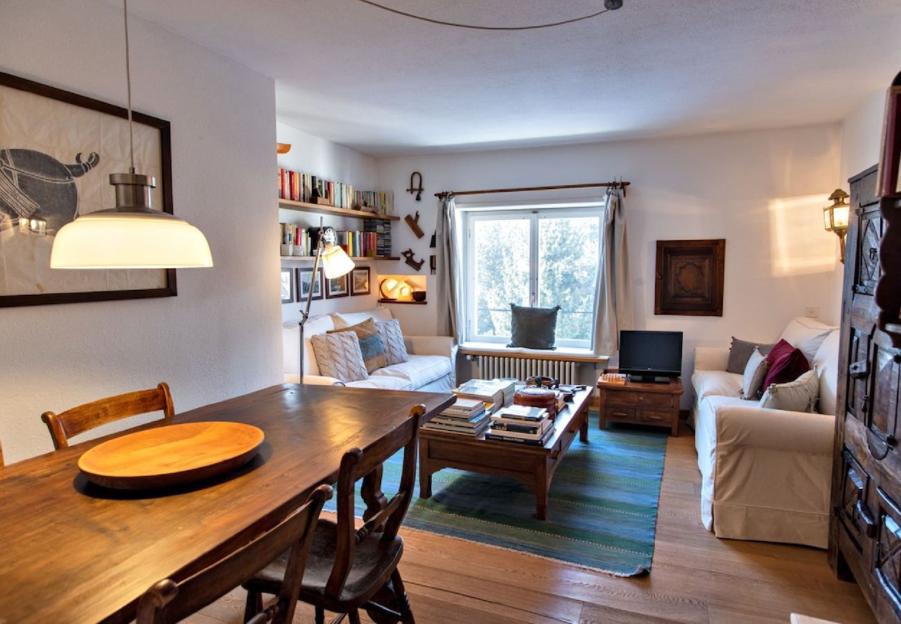 Ferienwohnung in Celerina/Schlarigna - Chesa Centrum 6pax - Celerina Ferienwohnung in Celerina/Schlarigna - Chesa Centrum 6pax - Celerina