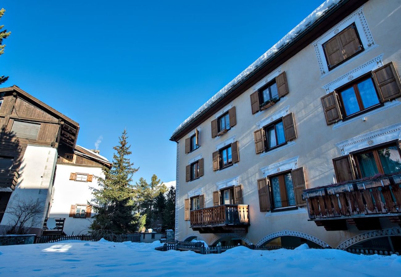 Ferienwohnung in Celerina/Schlarigna - Chesa Centrum 6pax - Celerina Ferienwohnung in Celerina/Schlarigna - Chesa Centrum 6pax - Celerina