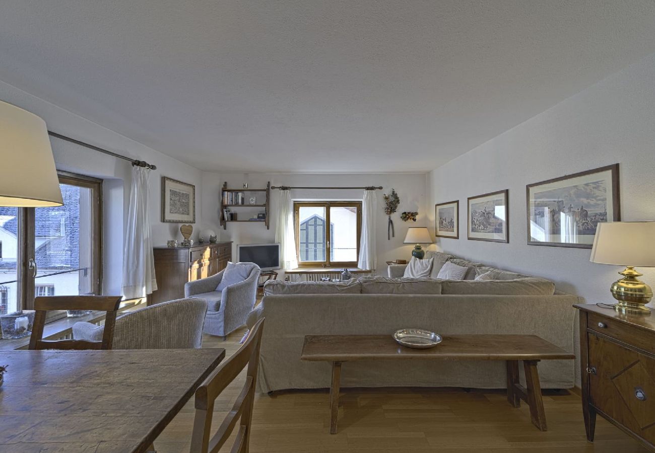 Ferienwohnung in Celerina/Schlarigna - Chesa Centrum 2 pax - Celerina Ferienwohnung in Celerina/Schlarigna - Chesa Centrum 2 pax - Celerina