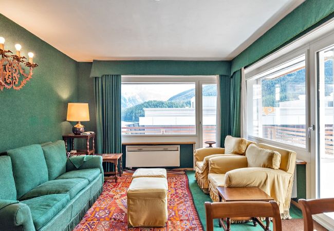 Ferienwohnung in St. Moritz - Chesa Cuntainta A - St. Moritz
