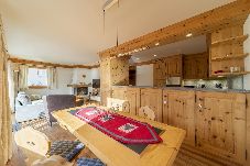 Ferienwohnung in Zuoz - Chesa Diala three bedrooms - Zuoz