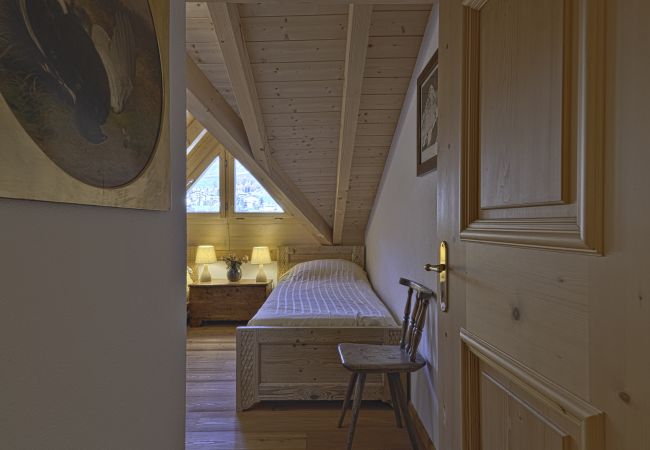 Ferienwohnung in Celerina/Schlarigna - Chesa Begonia 6 Pax - Celerina Ferienwohnung in Celerina/Schlarigna - Chesa Begonia 6 Pax - Celerina