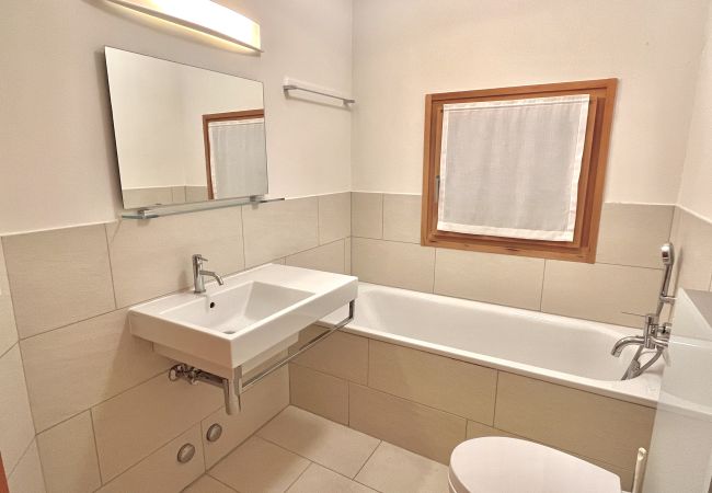 Ferienwohnung in Celerina/Schlarigna - Chesa Amel Sur - Celerina Ferienwohnung in Celerina/Schlarigna - Chesa Amel Sur - Celerina