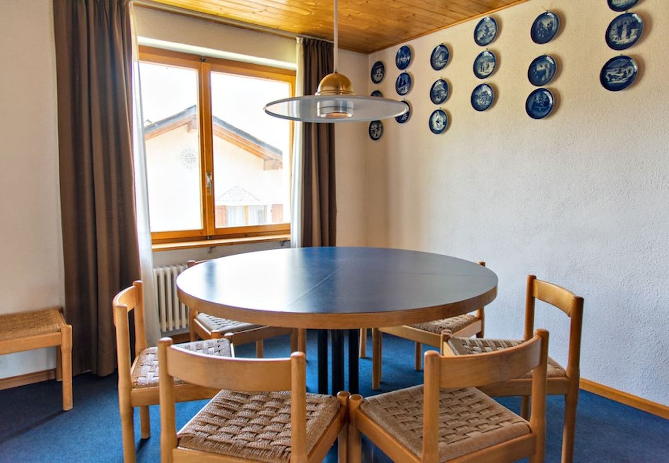 Apartment in Celerina/Schlarigna - Chesa Flurina - Celerina Apartment in Celerina/Schlarigna - Chesa Flurina - Celerina