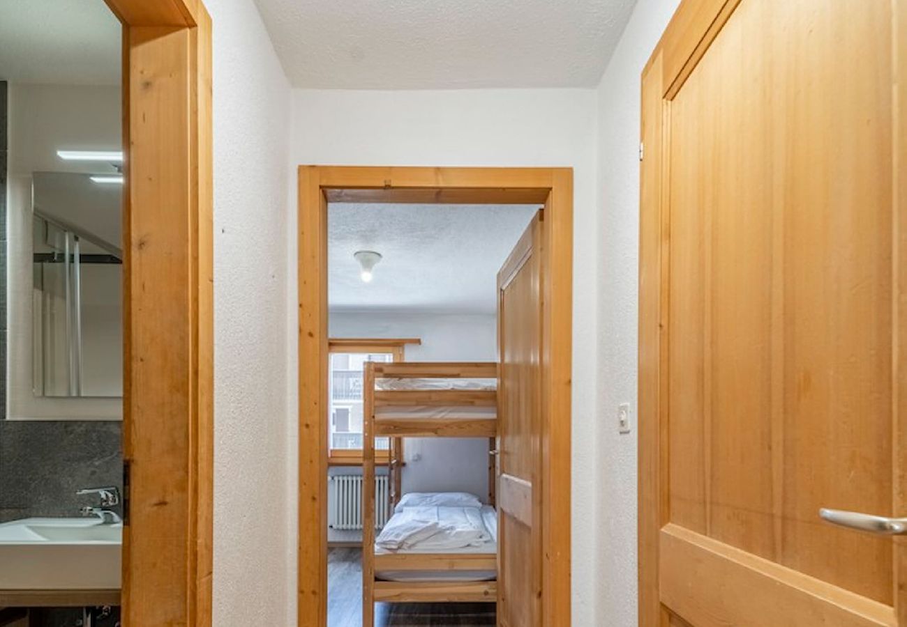 Apartment in Celerina/Schlarigna - Chesa La Giunfra - Celerina Apartment in Celerina/Schlarigna - Chesa La Giunfra - Celerina
