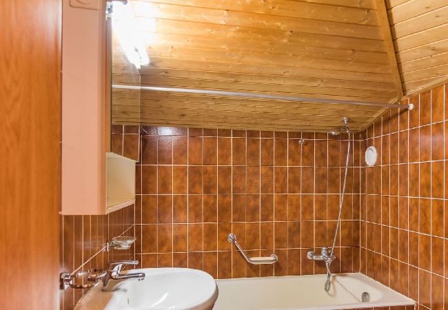 Apartment in Celerina/Schlarigna - Chesa Sarvit 5 - Celerina Apartment in Celerina/Schlarigna - Chesa Sarvit 5 - Celerina