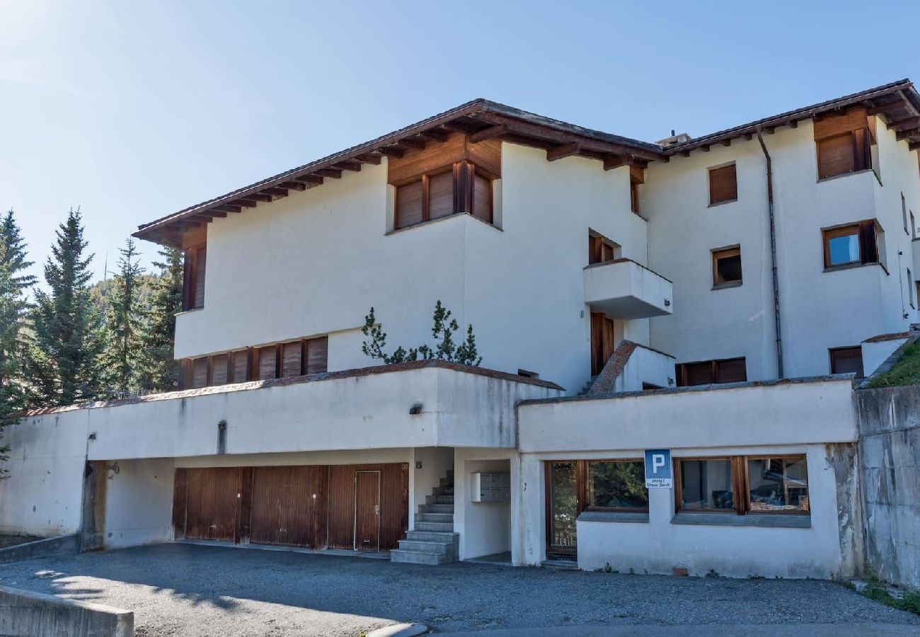 Apartment in Celerina/Schlarigna - Chesa Sarvit 5 - Celerina Apartment in Celerina/Schlarigna - Chesa Sarvit 5 - Celerina