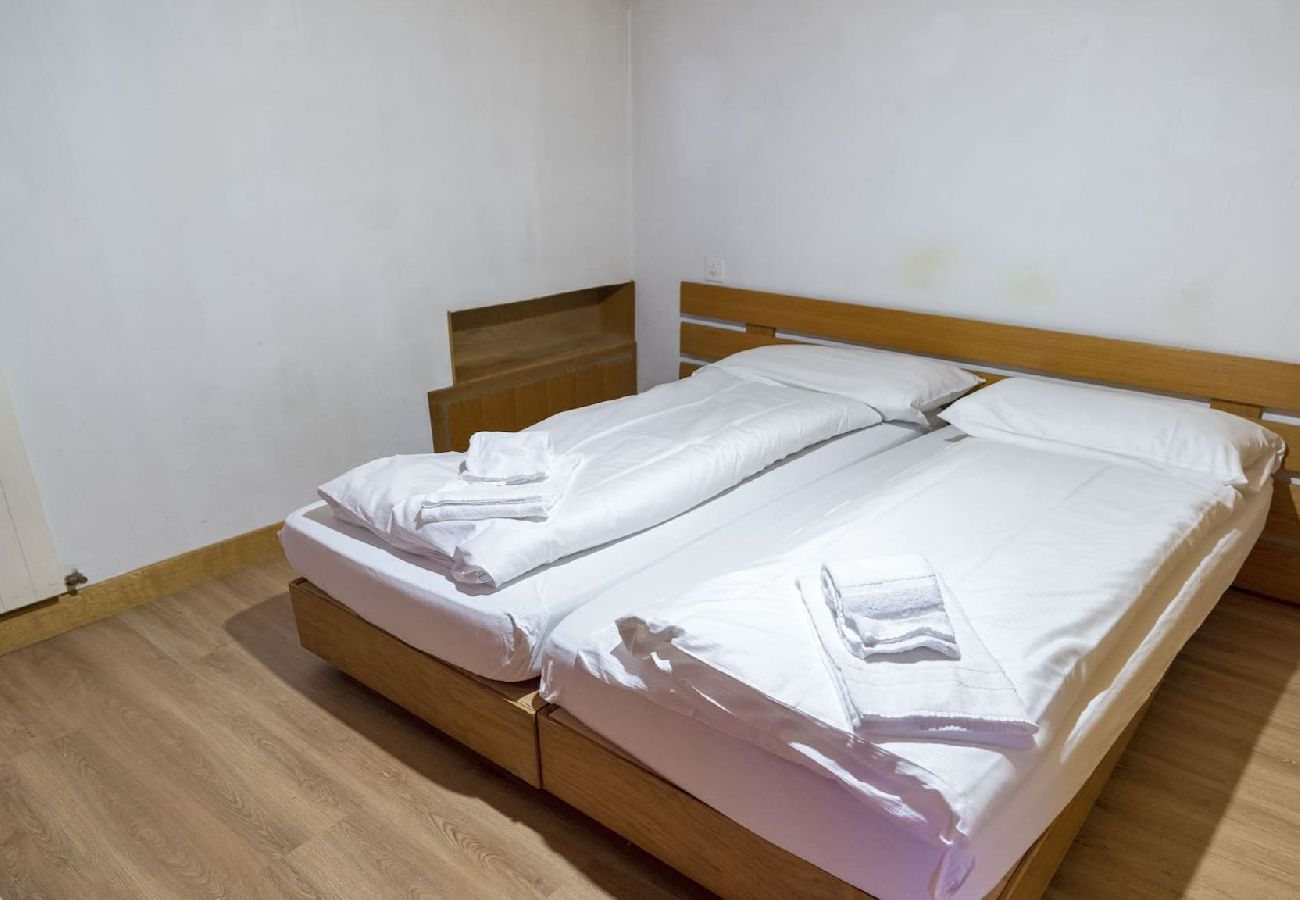 Apartment in Celerina/Schlarigna - Chesa Sarvit 5 - Celerina Apartment in Celerina/Schlarigna - Chesa Sarvit 5 - Celerina