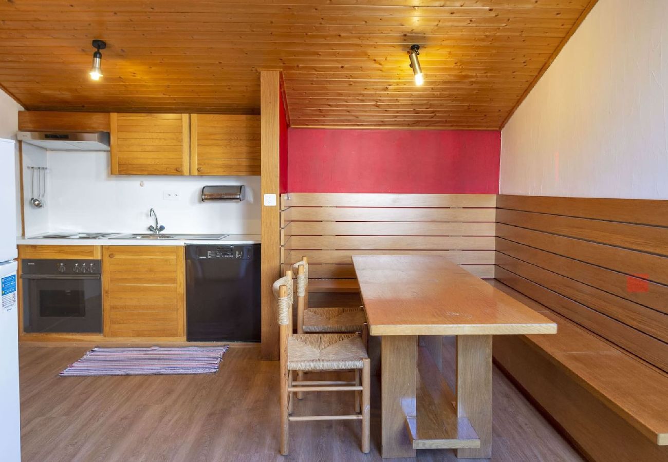 Apartment in Celerina/Schlarigna - Chesa Sarvit 5 - Celerina Apartment in Celerina/Schlarigna - Chesa Sarvit 5 - Celerina