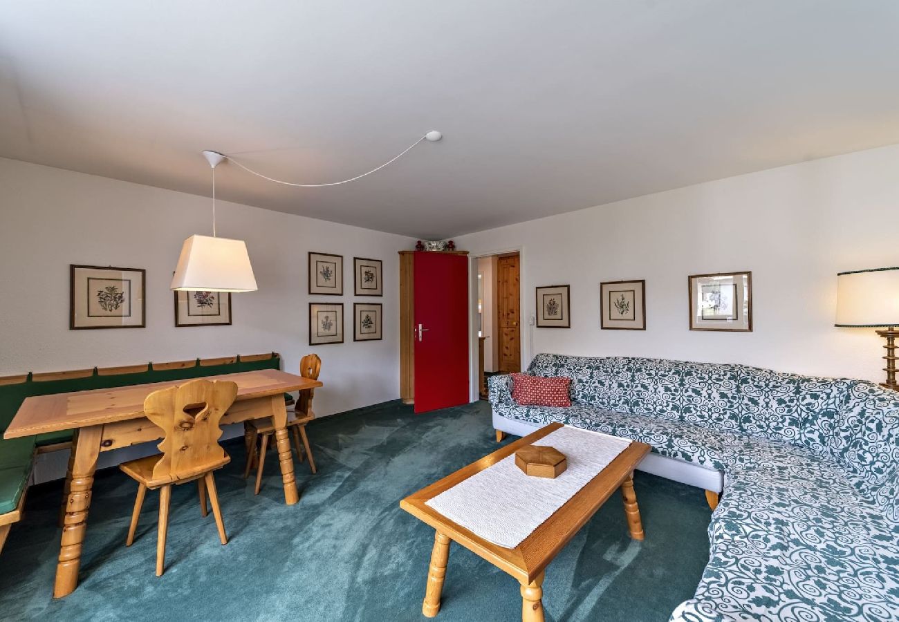 Apartment in Celerina/Schlarigna - Chesa Chatrigna App. 7 - Celerina Apartment in Celerina/Schlarigna - Chesa Chatrigna App. 7 - Celerina