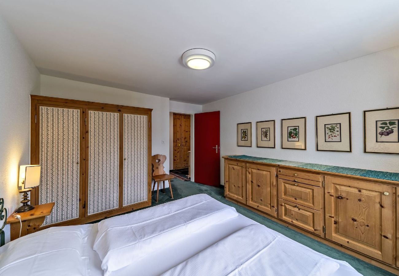 Apartment in Celerina/Schlarigna - Chesa Chatrigna App. 7 - Celerina Apartment in Celerina/Schlarigna - Chesa Chatrigna App. 7 - Celerina