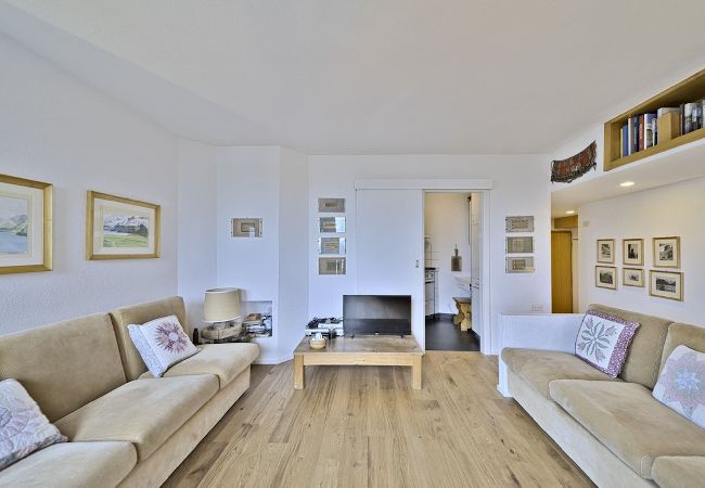 Apartment in Celerina/Schlarigna - Chesa Gordona 1 - Celerina Apartment in Celerina/Schlarigna - Chesa Gordona 1 - Celerina