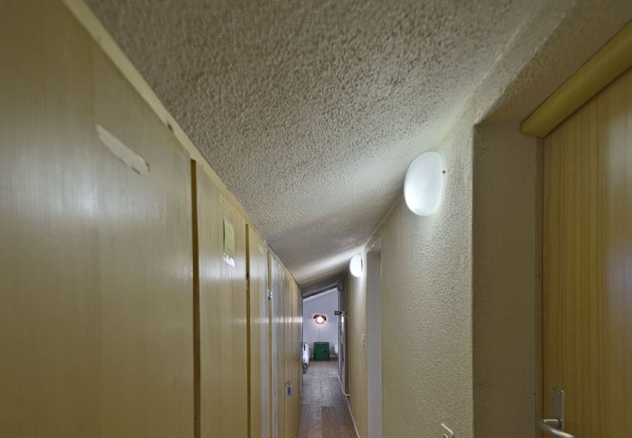 Apartment in Celerina/Schlarigna - Chesa Gordona 1 - Celerina Apartment in Celerina/Schlarigna - Chesa Gordona 1 - Celerina