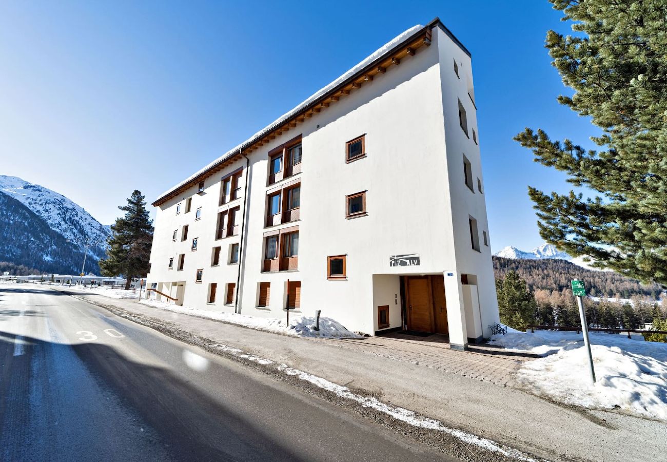 Apartment in Pontresina - Chesa Pitz Alv 38- Pontresina