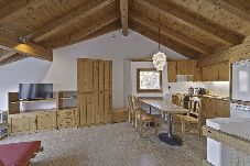 Apartment in Pontresina - Chesa Pitz Alv 38- Pontresina