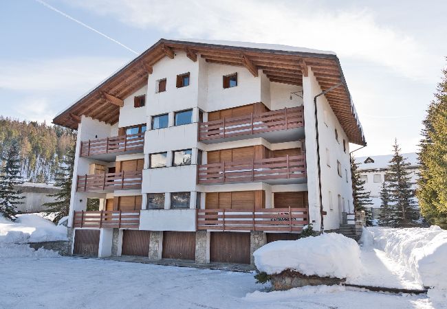 Apartment in Celerina/Schlarigna - Chesa San Gian  8 Pax - Celerina Apartment in Celerina/Schlarigna - Chesa San Gian  8 Pax - Celerina
