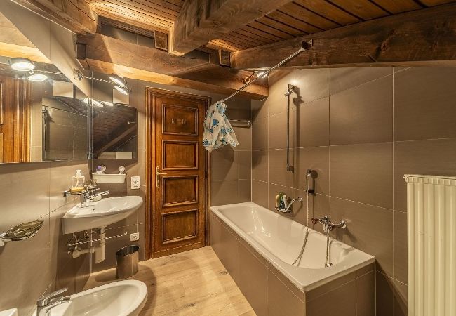 Apartment in Celerina/Schlarigna - Chesa Ste Attic - Celerina Apartment in Celerina/Schlarigna - Chesa Ste Attic - Celerina