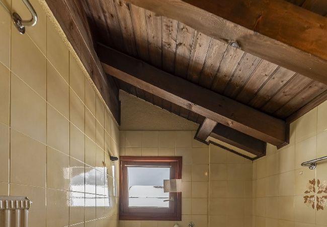 Apartment in Celerina/Schlarigna - Chesa Ste Attic - Celerina Apartment in Celerina/Schlarigna - Chesa Ste Attic - Celerina