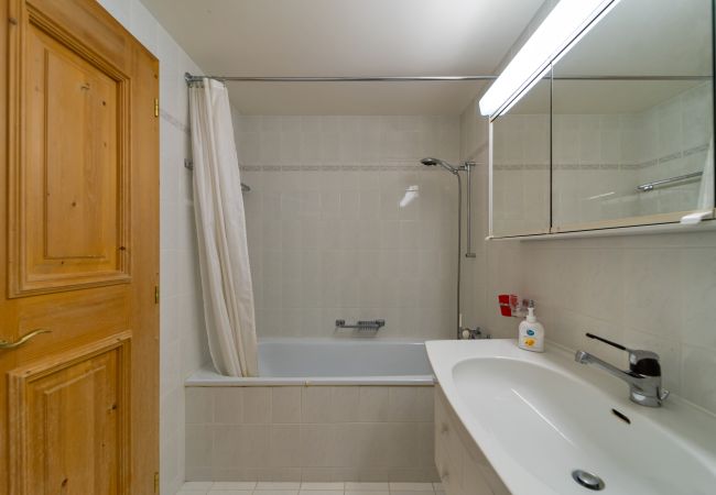 Apartment in Celerina/Schlarigna - Chesa Foulla Rosa - 6 pax Apartment in Celerina/Schlarigna - Chesa Foulla Rosa - 6 pax