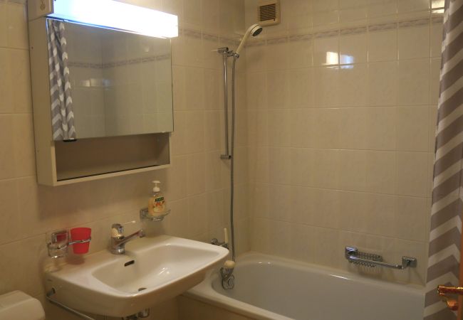 Apartment in Celerina/Schlarigna - Chesa Foulla Rosa - 6 pax Apartment in Celerina/Schlarigna - Chesa Foulla Rosa - 6 pax