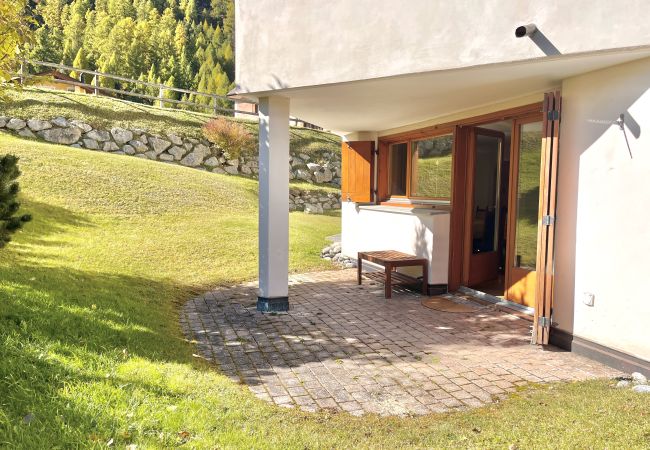 Apartment in Celerina/Schlarigna - Chesa Foulla Rosa - 6 pax Apartment in Celerina/Schlarigna - Chesa Foulla Rosa - 6 pax