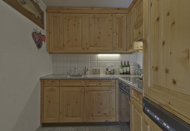 Apartment in Celerina/Schlarigna - Chesa Begonia 6 Pax - Celerina Apartment in Celerina/Schlarigna - Chesa Begonia 6 Pax - Celerina