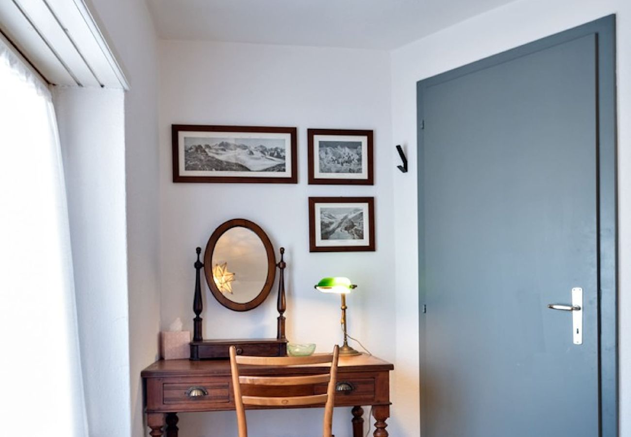 Appartement à Celerina/Schlarigna - Chesa Centrum 6pax - Celerina Appartement à Celerina/Schlarigna - Chesa Centrum 6pax - Celerina