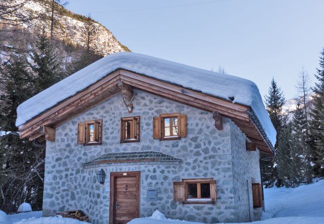 Chalet à La Punt-Chamues-ch - Chalet Gulas - La Punt-Chamues-ch