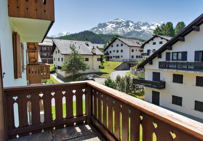 Appartement à Celerina/Schlarigna - Chesa Flurina - Celerina Appartement à Celerina/Schlarigna - Chesa Flurina - Celerina