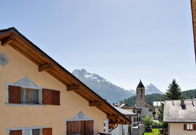 Appartement à Celerina/Schlarigna - Chesa Flurina - Celerina Appartement à Celerina/Schlarigna - Chesa Flurina - Celerina