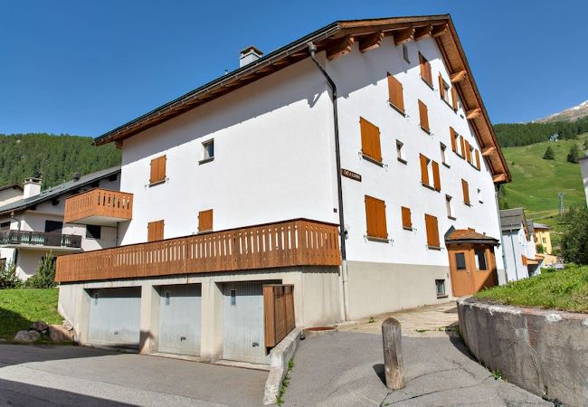 Appartement à Celerina/Schlarigna - Chesa Flurina - Celerina Appartement à Celerina/Schlarigna - Chesa Flurina - Celerina