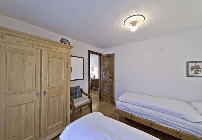 Appartement à Celerina/Schlarigna - Chesa Centrum 2 pax - Celerina Appartement à Celerina/Schlarigna - Chesa Centrum 2 pax - Celerina