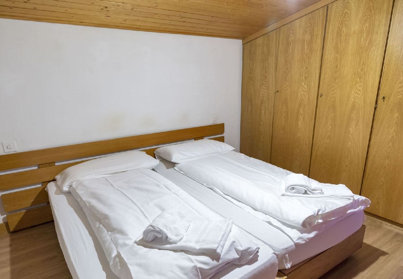 Appartement à Celerina/Schlarigna - Chesa Sarvit 5 - Celerina Appartement à Celerina/Schlarigna - Chesa Sarvit 5 - Celerina