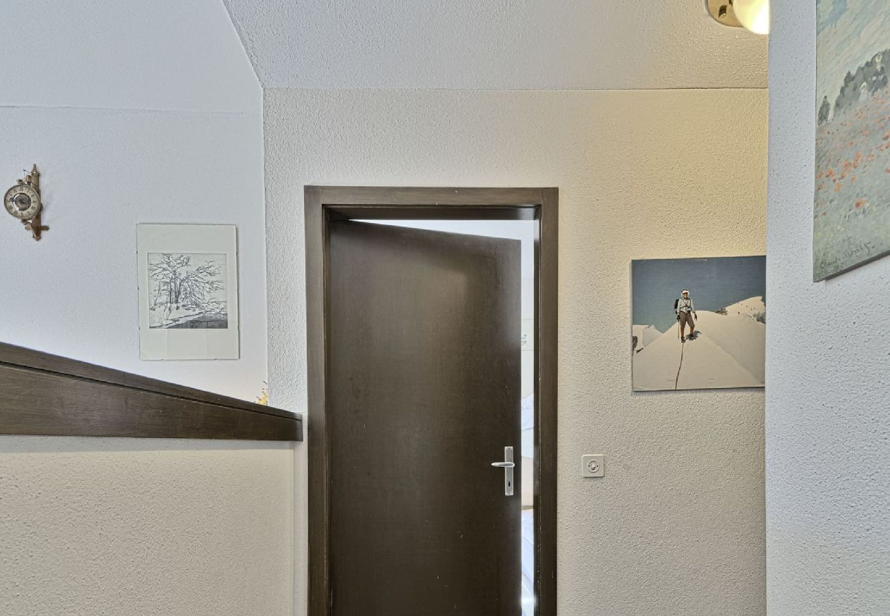 Appartement à Celerina/Schlarigna - Chesa Gordona 1  Attic - Celerina Appartement à Celerina/Schlarigna - Chesa Gordona 1  Attic - Celerina