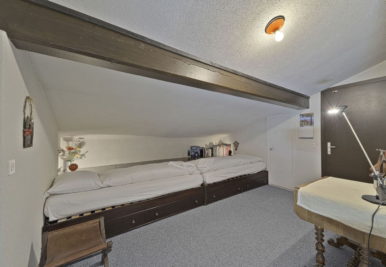 Appartement à Celerina/Schlarigna - Chesa Gordona 1  Attic - Celerina Appartement à Celerina/Schlarigna - Chesa Gordona 1  Attic - Celerina