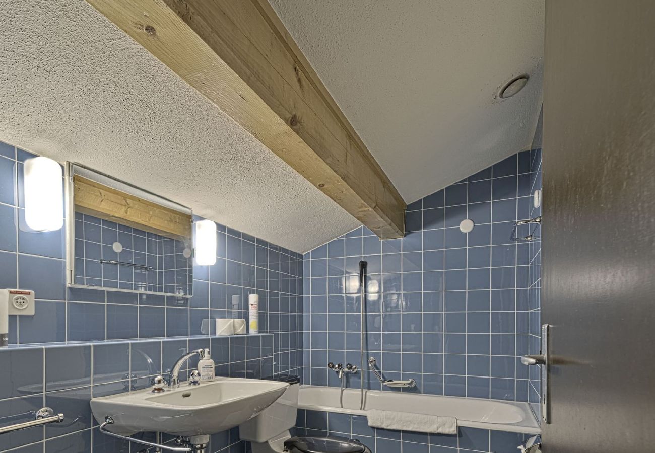 Appartement à Celerina/Schlarigna - Chesa Gordona 1  Attic - Celerina Appartement à Celerina/Schlarigna - Chesa Gordona 1  Attic - Celerina