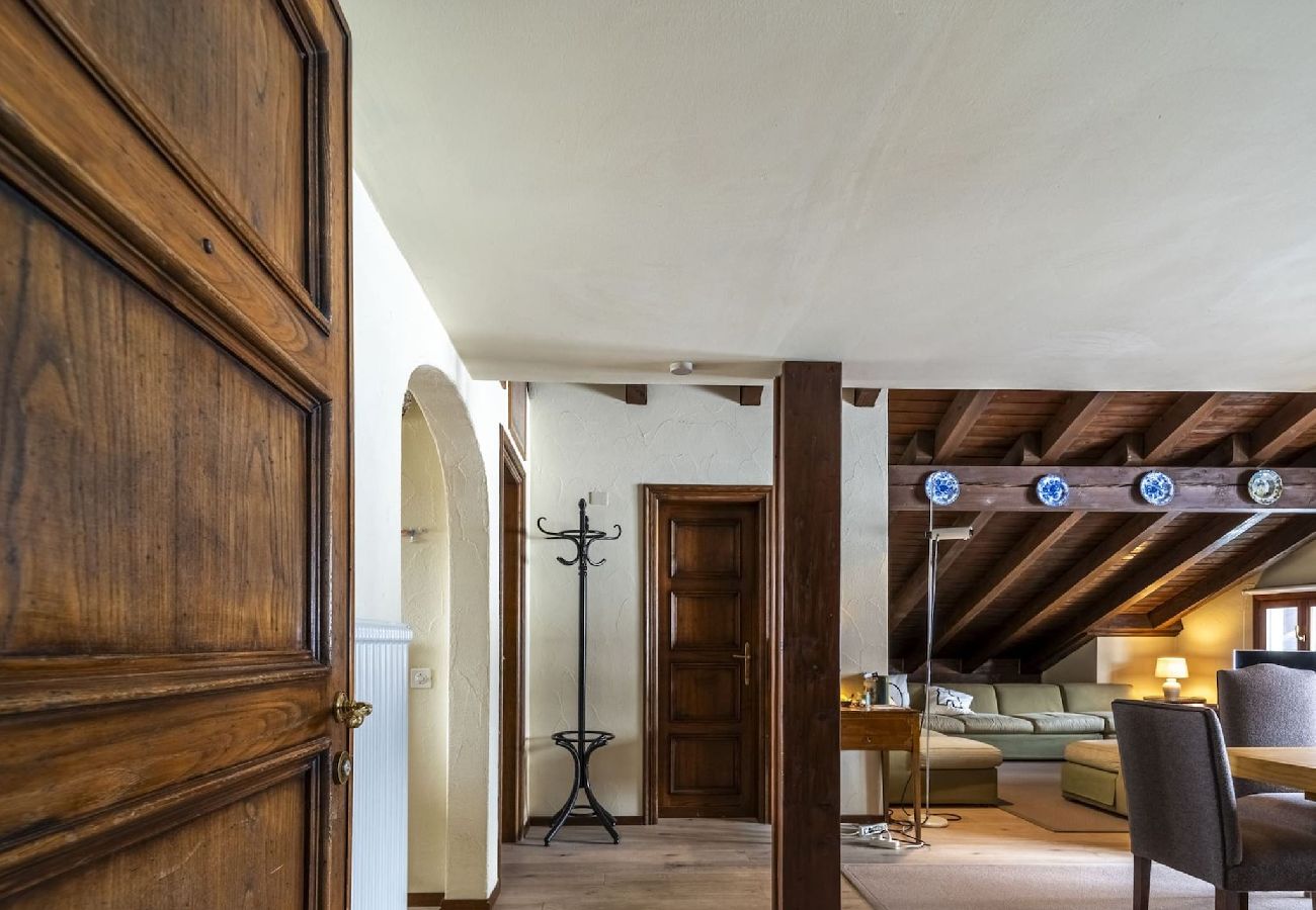 Appartement à Celerina/Schlarigna - Chesa Ste Attic - Celerina Appartement à Celerina/Schlarigna - Chesa Ste Attic - Celerina