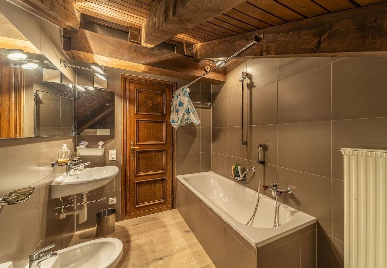 Appartement à Celerina/Schlarigna - Chesa Ste Attic - Celerina Appartement à Celerina/Schlarigna - Chesa Ste Attic - Celerina