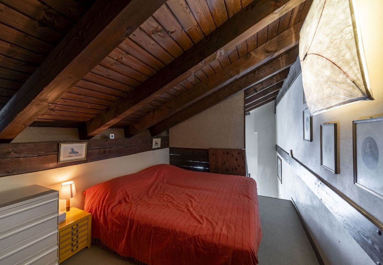 Appartement à Celerina/Schlarigna - Chesa Ste Attic - Celerina Appartement à Celerina/Schlarigna - Chesa Ste Attic - Celerina
