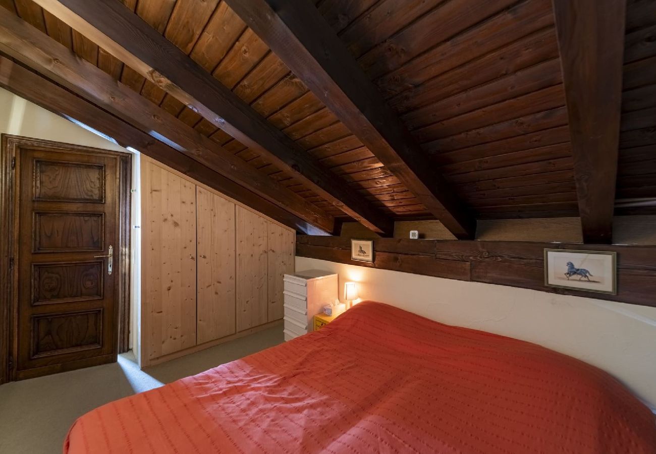 Appartement à Celerina/Schlarigna - Chesa Ste Attic - Celerina Appartement à Celerina/Schlarigna - Chesa Ste Attic - Celerina